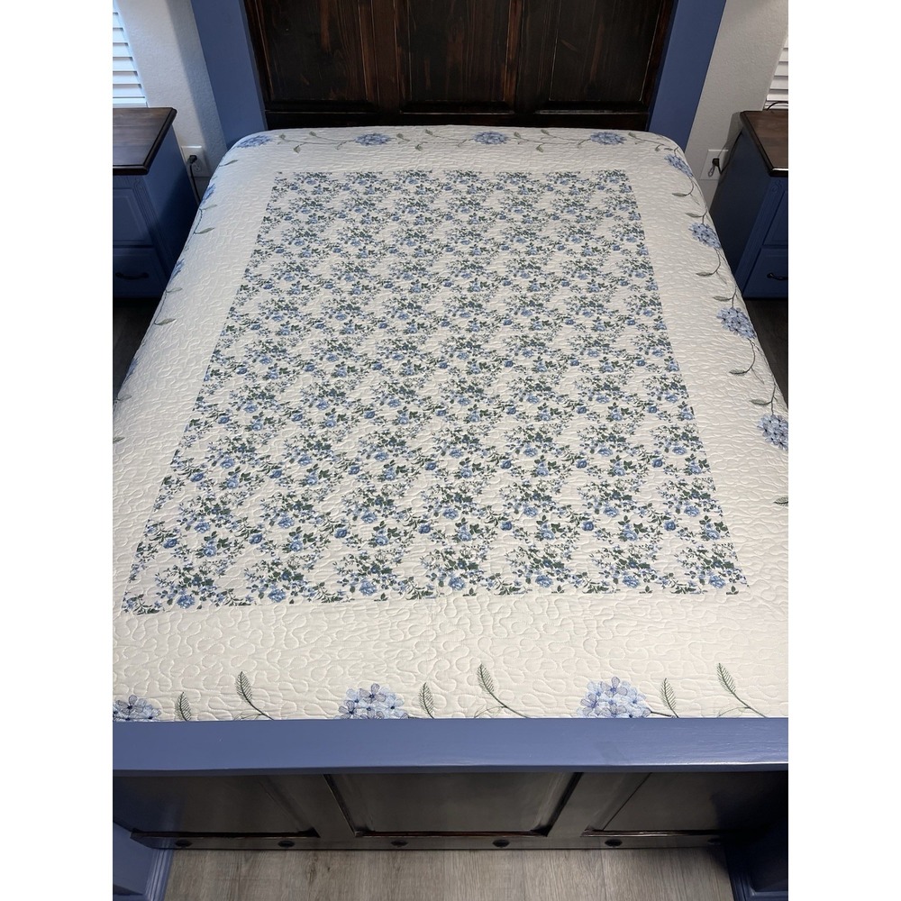 Beatrice Home Embroidered Blue Carnation Queen Quilted Bedspread Cottagecore - Picture 9 of 9